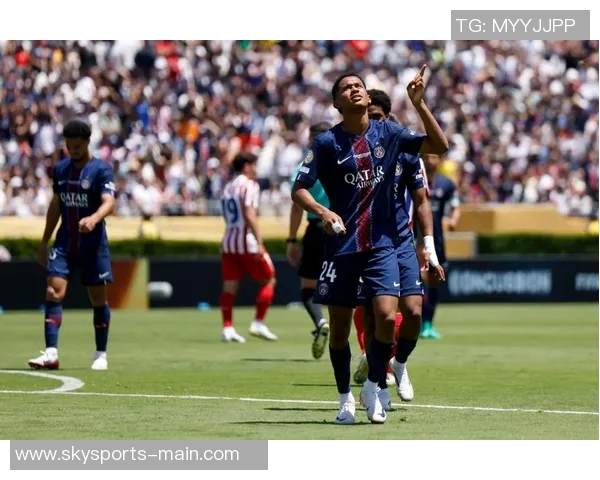 足总杯震撼战役巴黎圣日耳曼大胜曼城乌龙球成关键瞬间分析